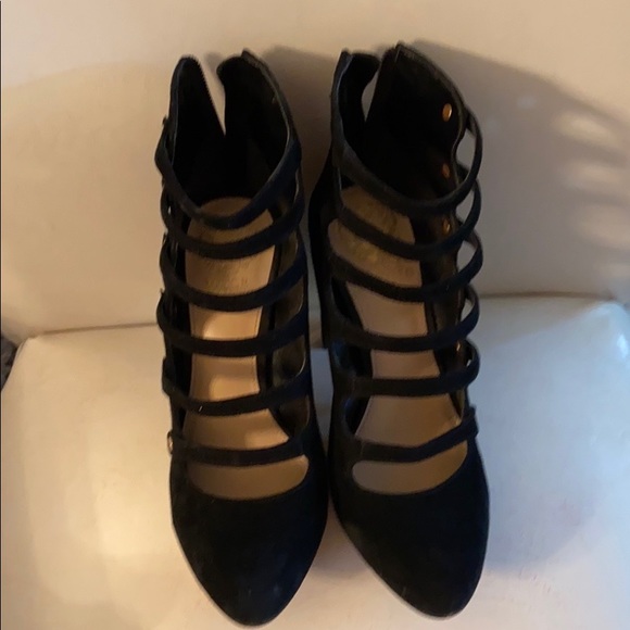 Vince Camuto Shoes - Vince Camuto Black Suede Shoes